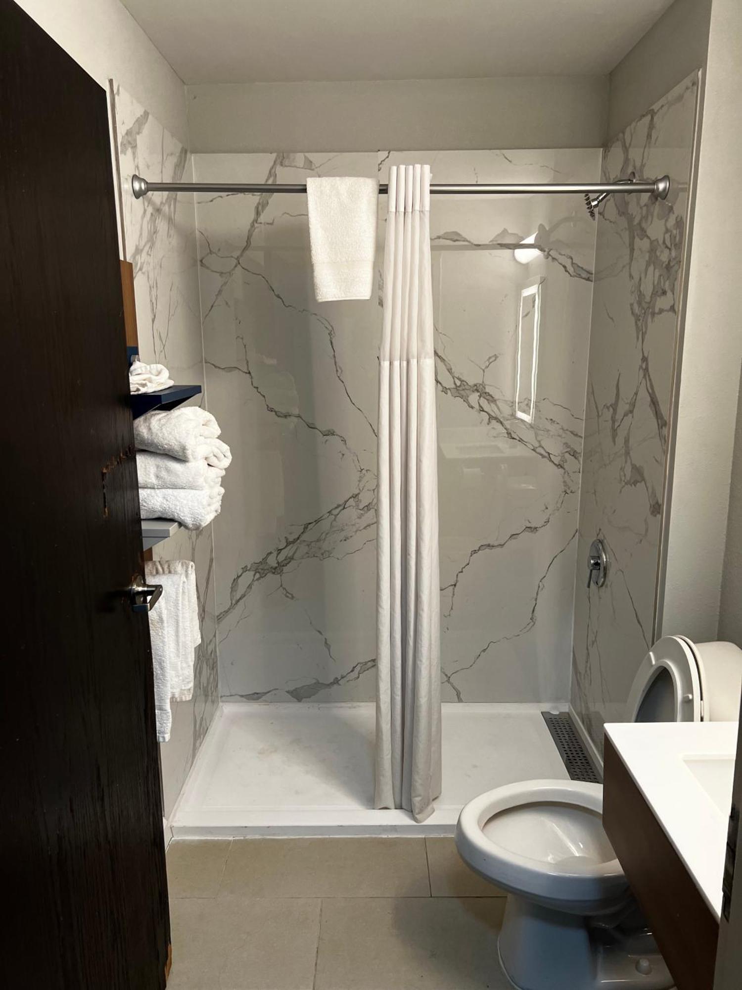 Microtel By Wyndham Atlanta Airport *