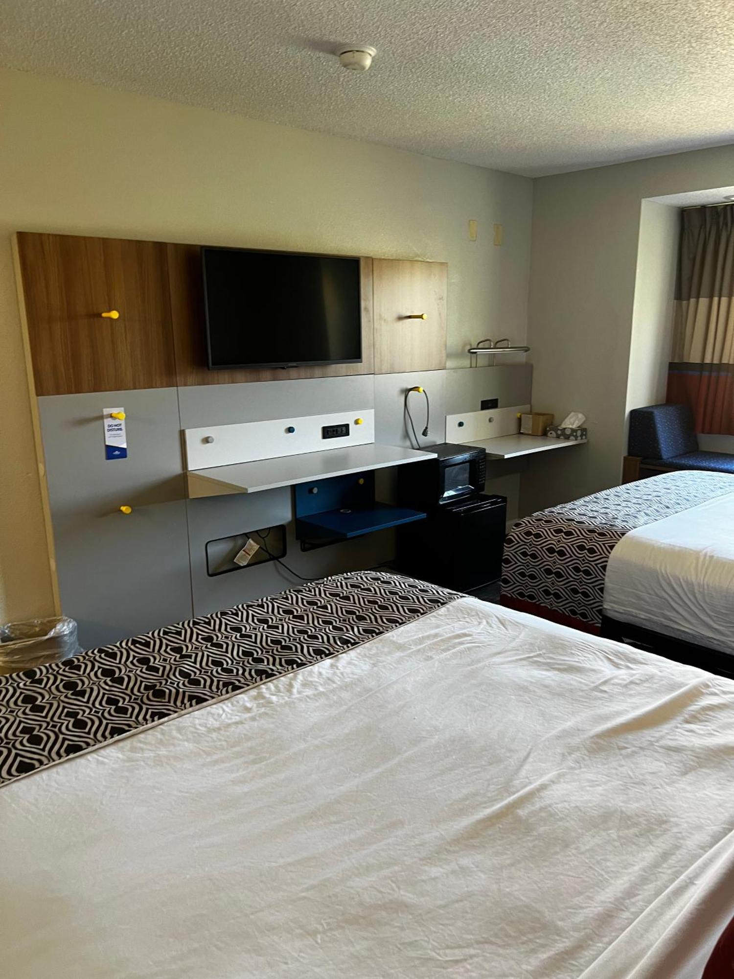 Hotel Microtel By Wyndham Atlanta Airport *
