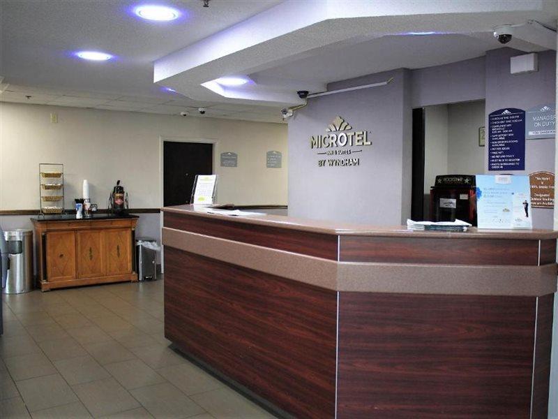 Microtel By Wyndham Atlanta Airport Hotel College Park