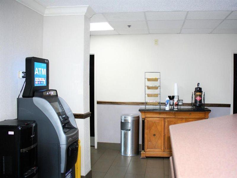 Hotel Microtel By Wyndham Atlanta Airport *