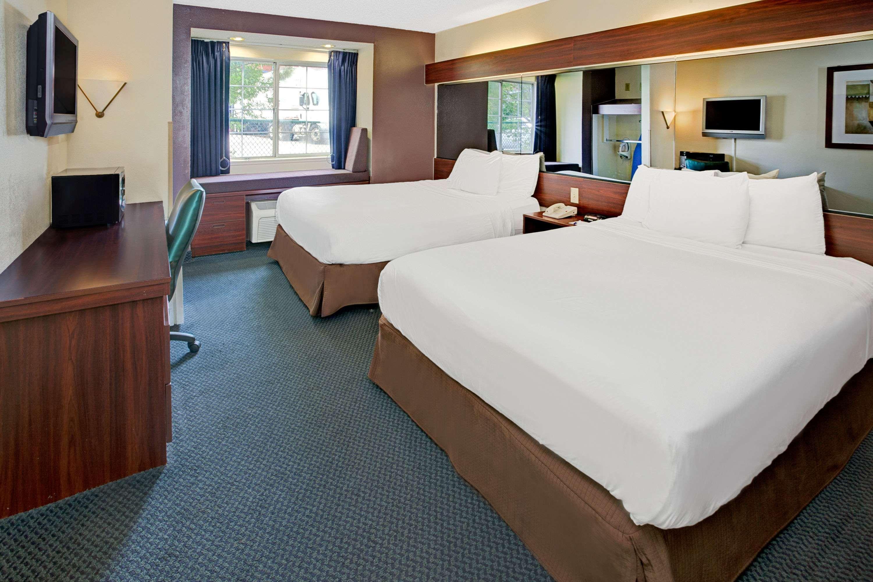 Microtel By Wyndham Atlanta Airport