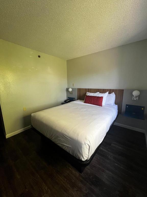 Hotel Microtel By Wyndham Atlanta Airport *