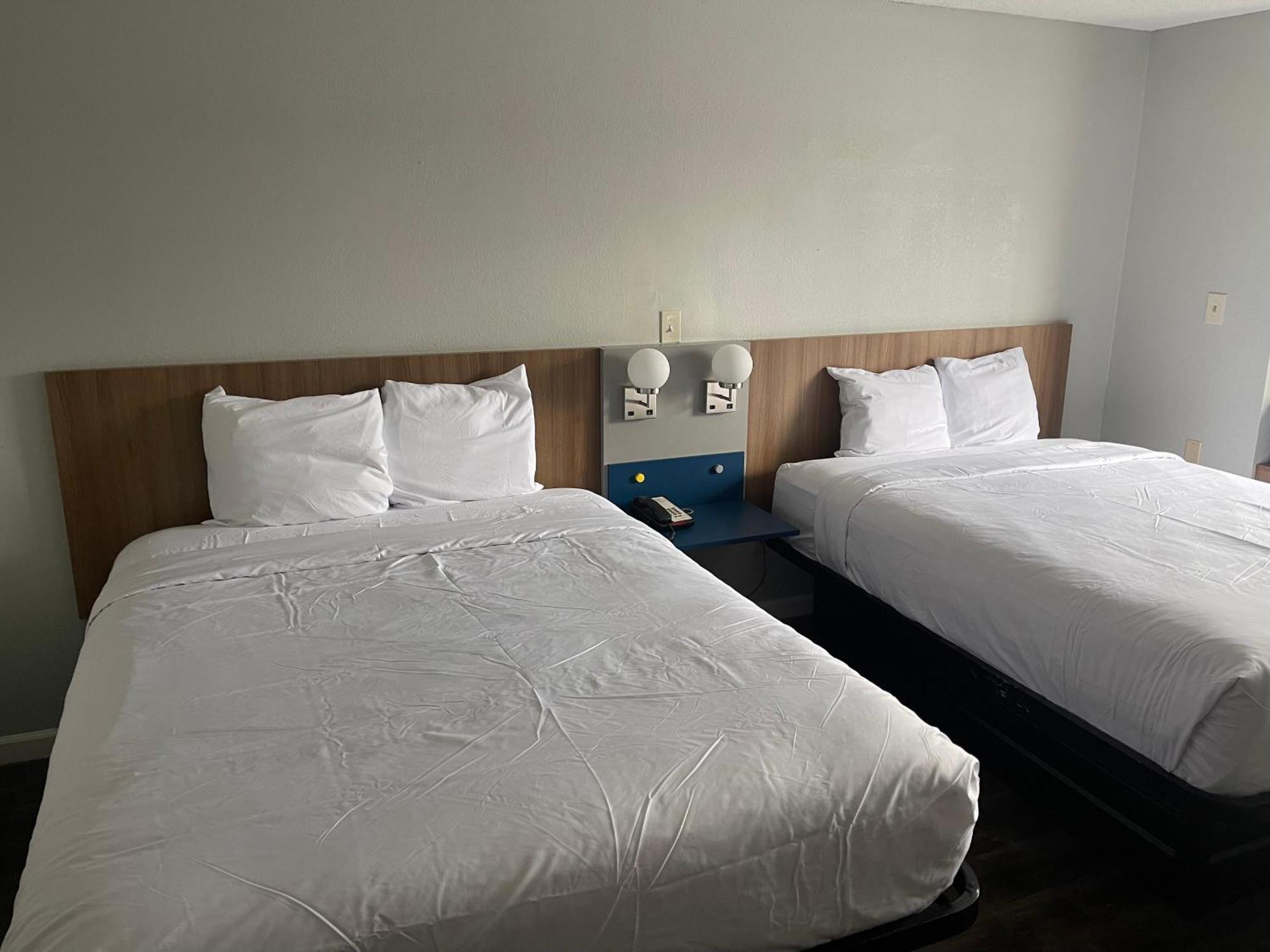 Microtel By Wyndham Atlanta Airport * College Park