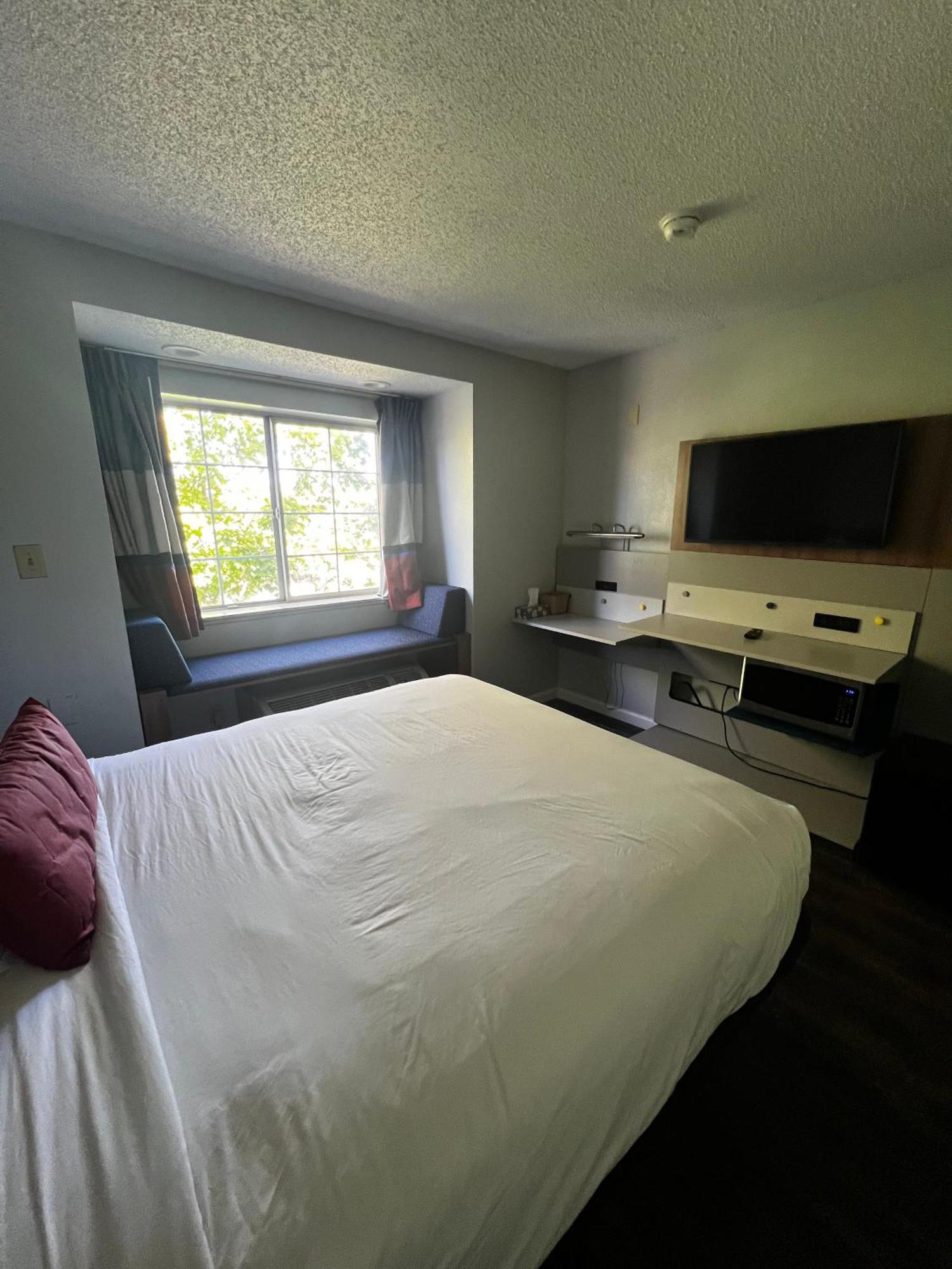 Microtel By Wyndham Atlanta Airport College Park