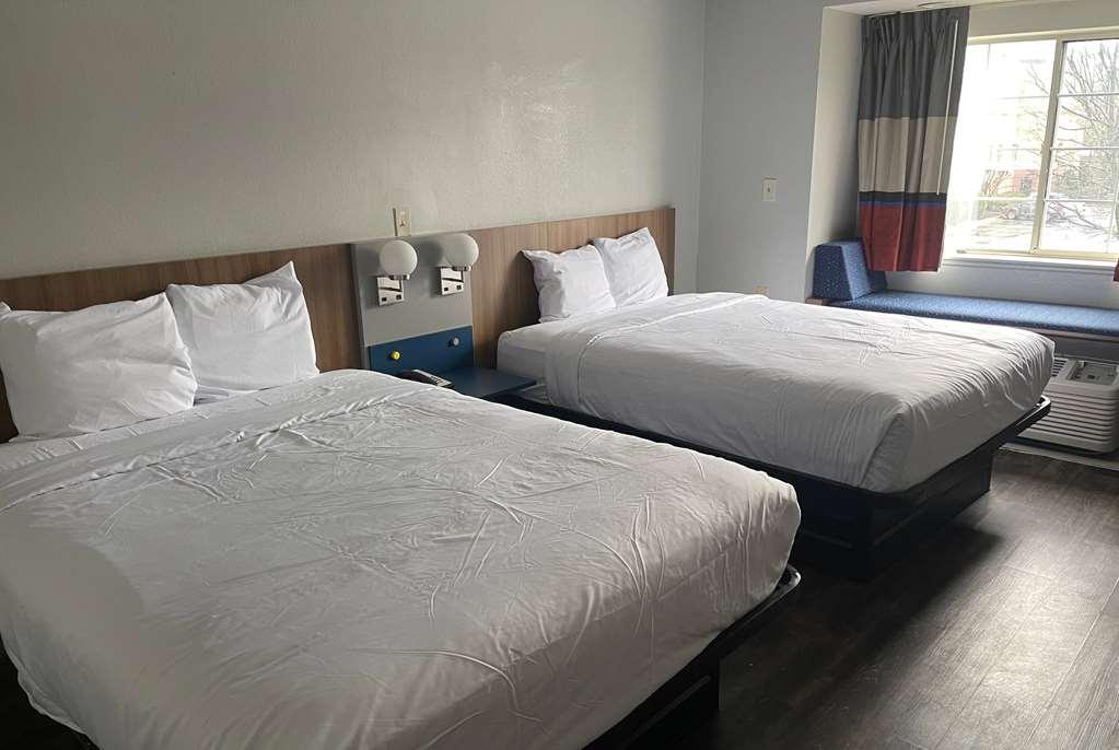 Microtel By Wyndham Atlanta Airport Hotel *