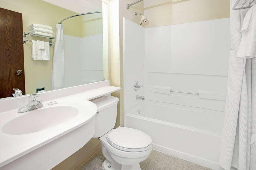 Microtel By Wyndham Atlanta Airport *