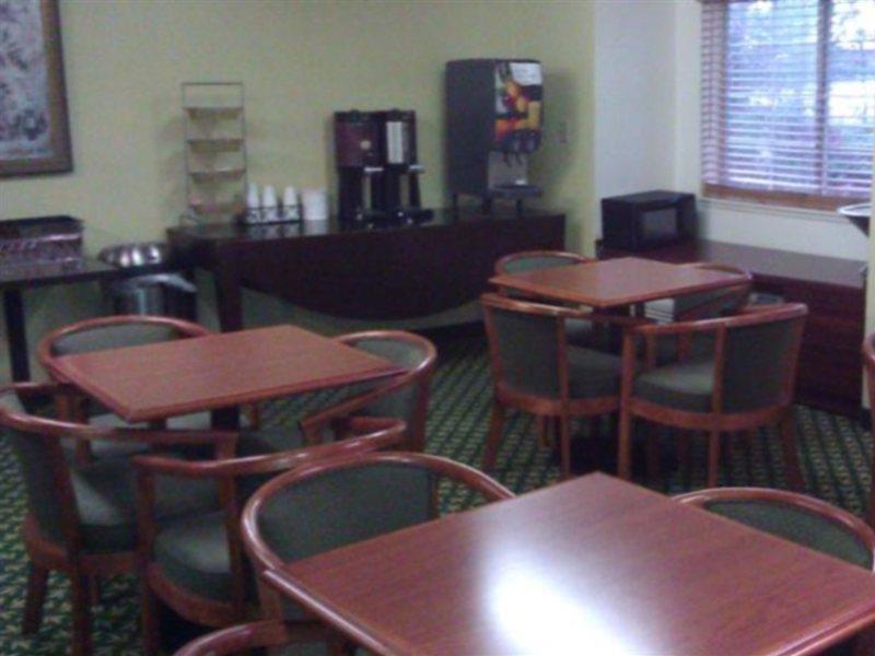 Hotel Microtel By Wyndham Atlanta Airport College Park