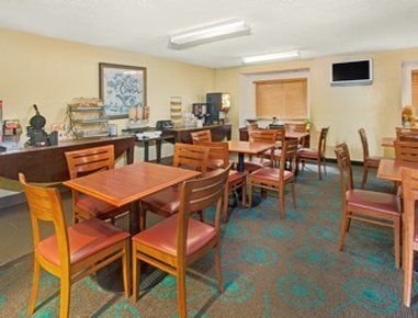 Hotel Microtel By Wyndham Atlanta Airport *