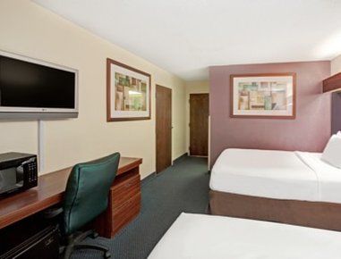 Microtel By Wyndham Atlanta Airport Hotel College Park